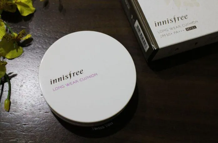 Phấn nước kiềm dầu Innisfree Long Wear Cushion SPF50+ PA+++ (Ảnh: Internet).