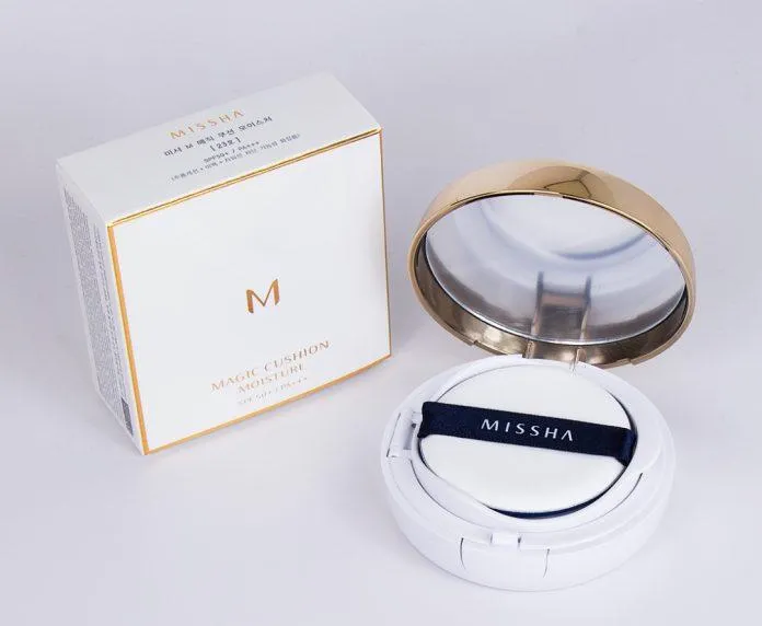 Phấn nước cho da dầu mụn Missha New Edition M Magic Cushion SPF50+ PA+++ (Ảnh: Internet).