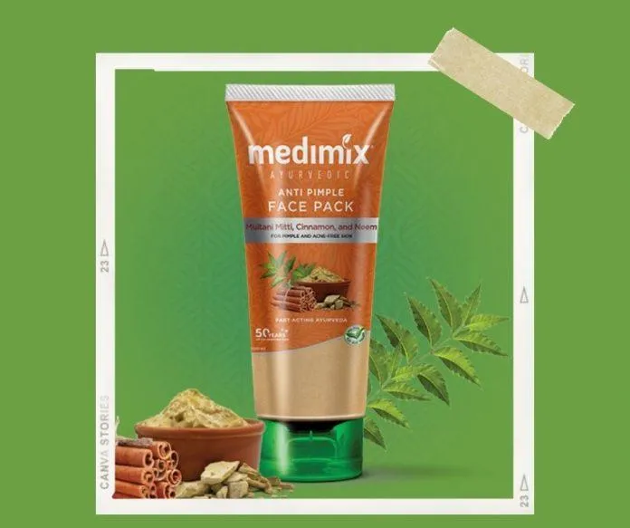 Mặt nạ Medimix Anti Pimple Face Pack có khả năng làm xẹp mụn mà không cần đẩy mụn làm tổn hại da (Nguồn: Internet)