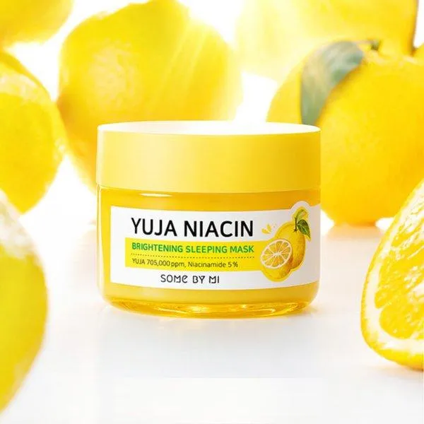 Mặt nạ ngủ Some By Mi Yuja Niacin 30 Days Miracle Brightening Sleeping Mask lấy chiết xuất từ quả thanh yên dưỡng sáng và đều màu da ( Nguồn: internet)