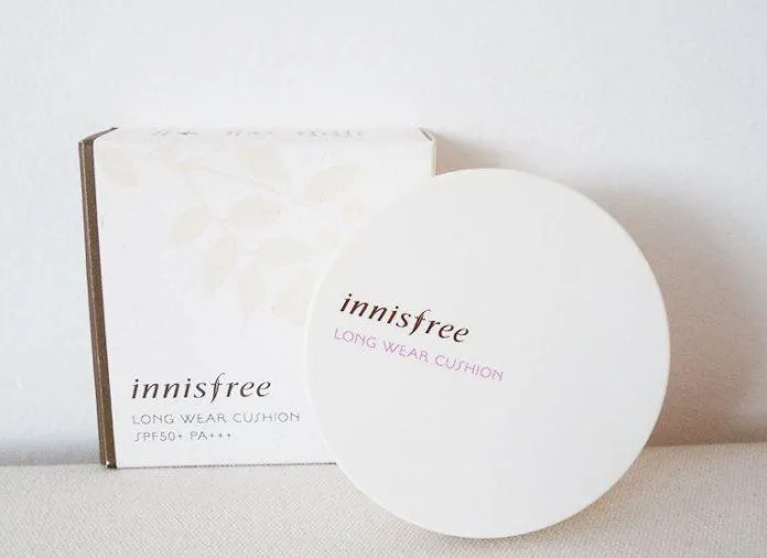 Phấn nước Innisfree Long Wear Cushion có độ che phủ tốt tạo nên lớp nền mỏng nhẹ tự nhiên cho da ( Nguồn: internet)