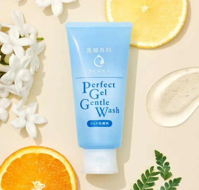 Sữa rửa mặt dành cho tuổi dậy thì Senka Perfect Gel Gentle Wash (Ảnh: Internet).