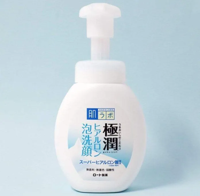 Sữa rửa mặt dành cho tuổi dậy thì Hada Labo Gokujyun Foaming Cleanser (Ảnh: Internet).