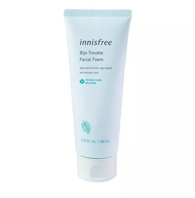 Sữa rửa mặt dành cho da mụn Innisfree Bija Trouble Facial Foam. (ảnh: internet)