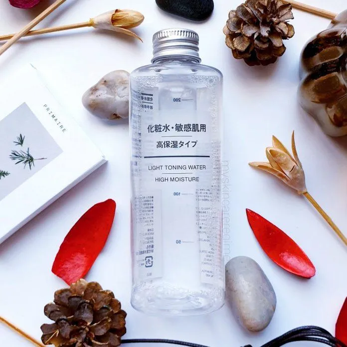 Muji Light Toning Water High Moisture (ảnh: internet)