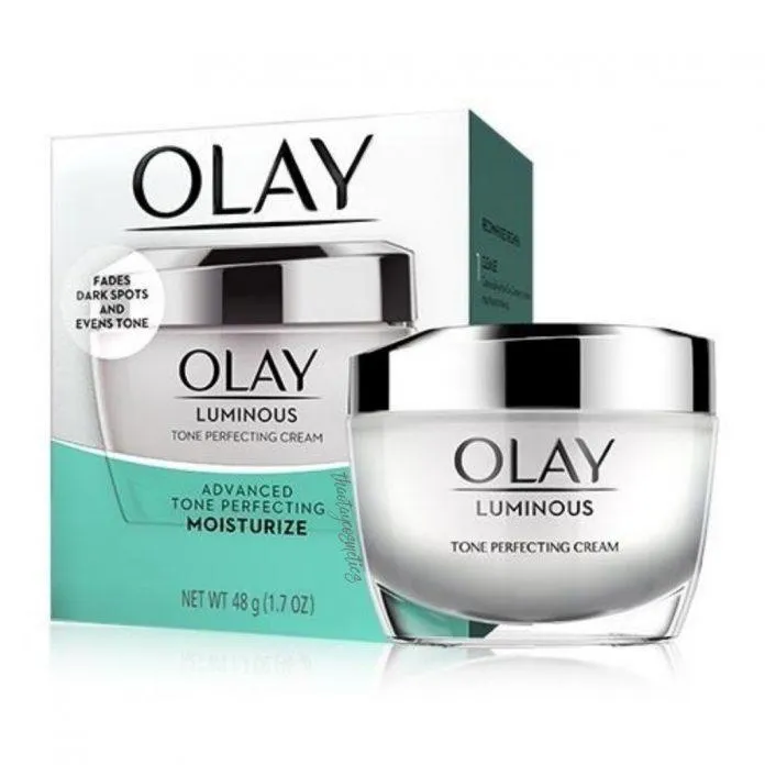 Kem Olay Luminous Tone Perfecting Cream giúp trắng sáng giảm nám và tàn nhang hiệu quả (Nguồn: Internet)