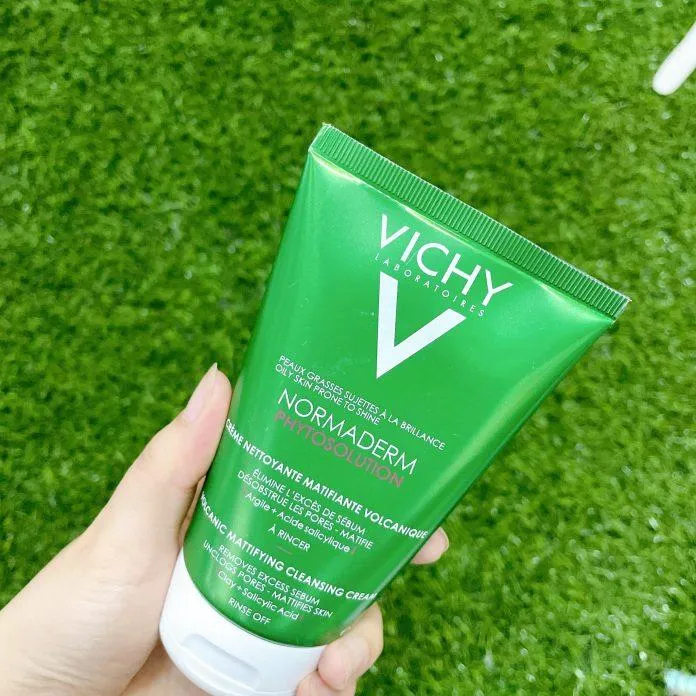 Sữa rửa mặt dược mỹ phẩm Vichy Normaderm Phytosolution Volcanic Mattifying Cleansing Cream. (Nguồn ảnh: Internet)