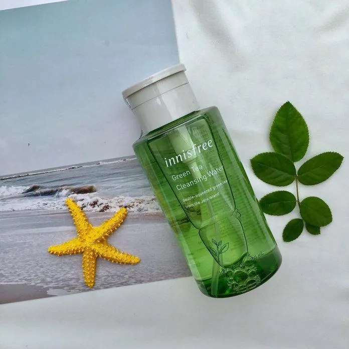 Innisfree Green Tea Cleansing Water với chiết xuất trà xanh nhẹ dịu (Nguồn: Internet)