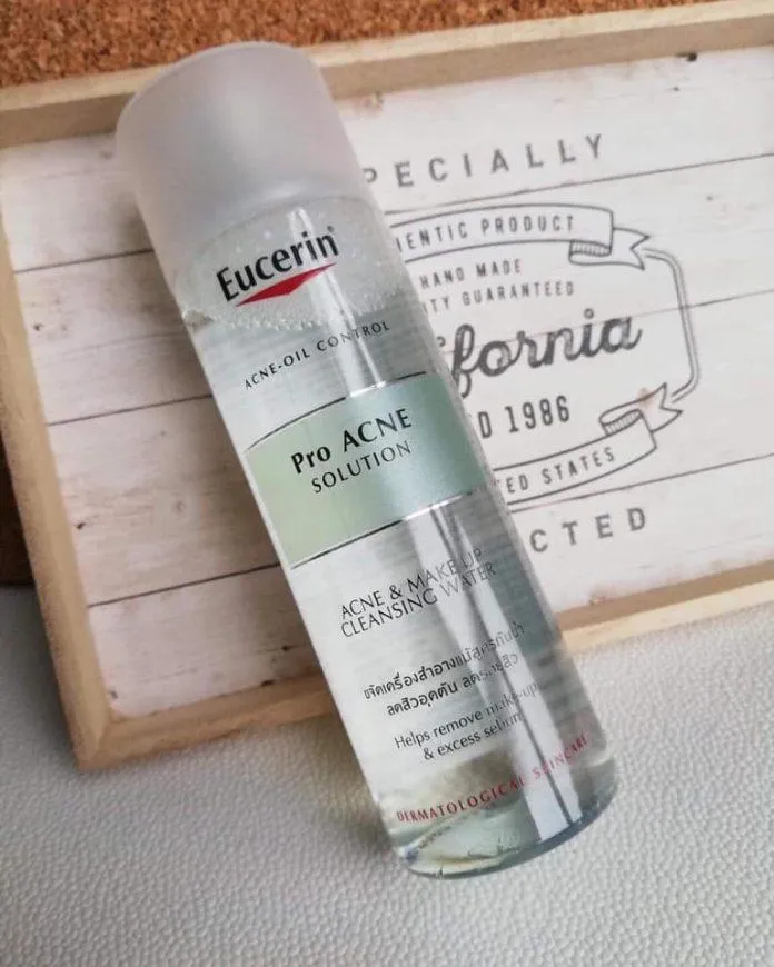 Eucerin ProAcne Solution Acne Make Up Cleansing Water danh riêng cho da mụn (Nguồn: Internet)