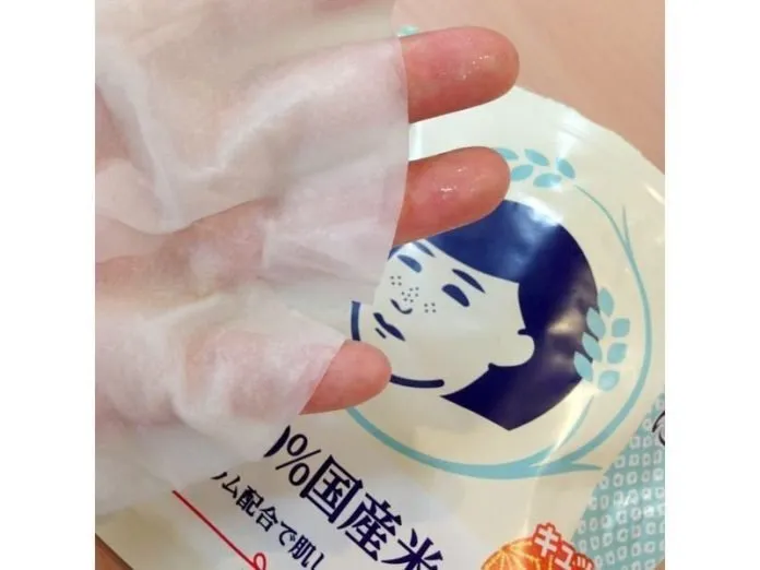 chất liệu mask cũng khá mỏng nên giúp tăng cường việc hấp thụ dưỡng chất một cách tối ưu (Ảnh: Internet)