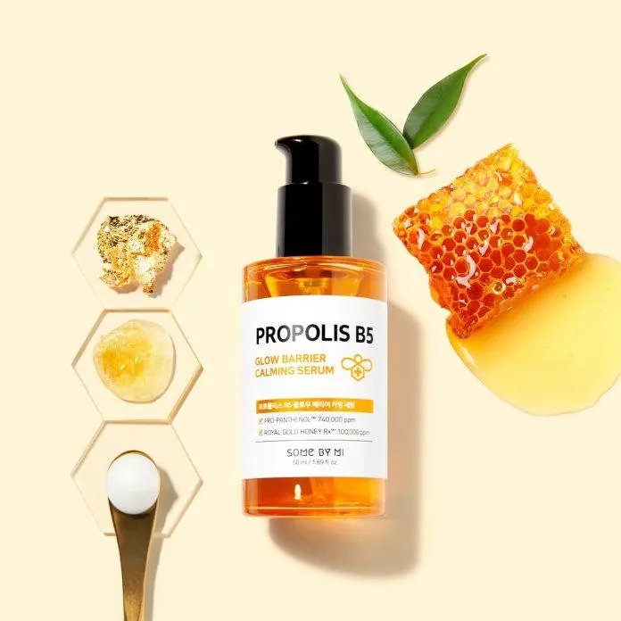 Some By Mi Propolis B5 Glow Barrier Calming Serum giúp phục hồi và trẻ hóa da (Nguồn: Internet)