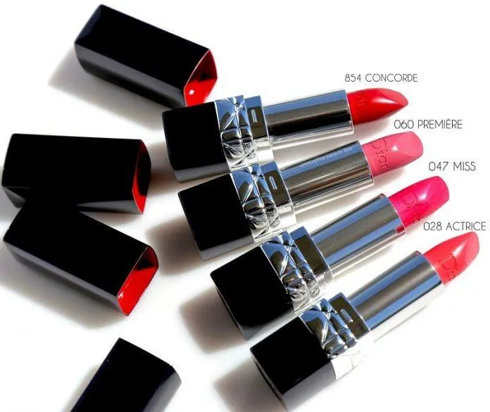 Thiết kế sang chảnh của son Rouge Dior Lipstick (Ảnh: Internet)