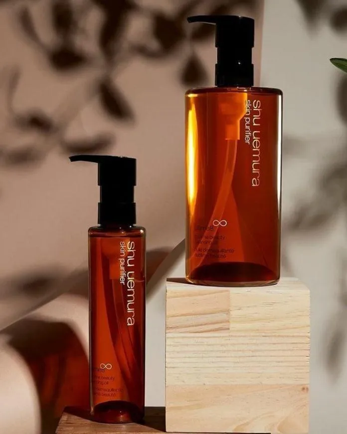 Dầu tẩy trang Shu Uemura Ultimate 8 Sublime Beauty Cleansing Oil. (Nguồn: Internet).