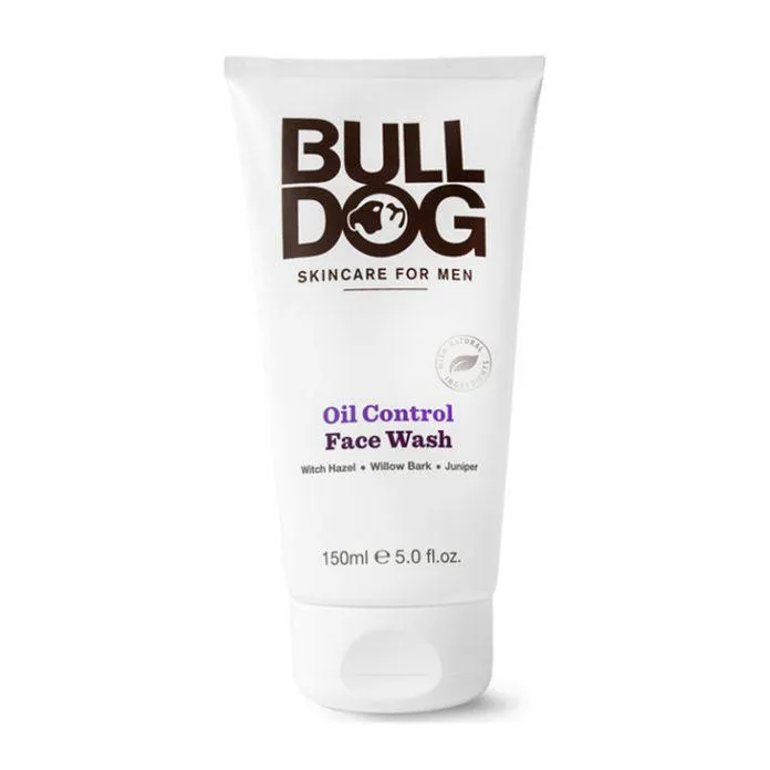 Sữa rửa mặt dành cho nam Bulldog Oil Control Face Wash làm sạch da, kiểm soát dầu ( Nguồn: internet)