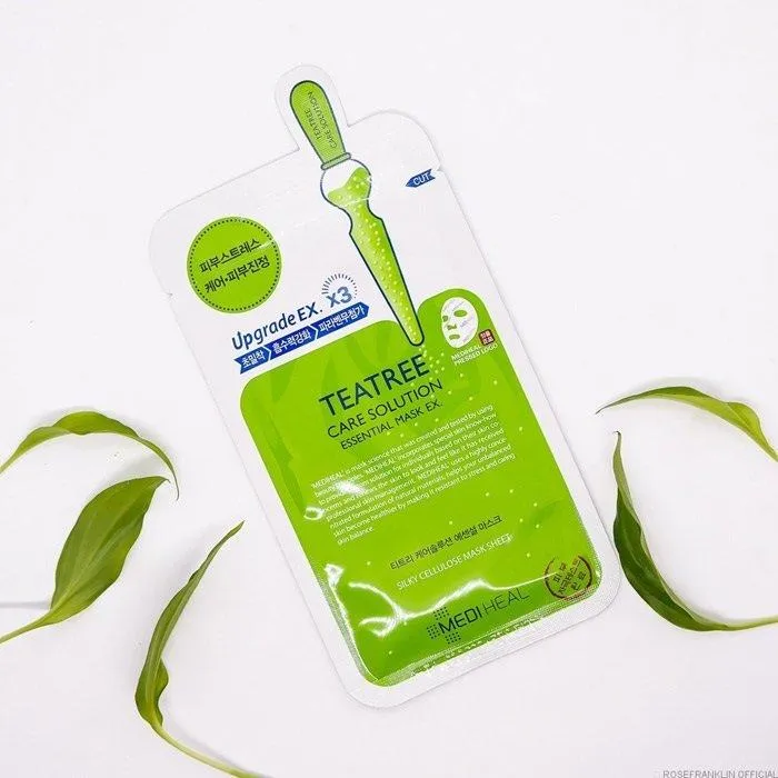 Mặt nạ tràm trà Mediheal Teatree Care Solution Essential Mask Ex với thiết kế tone xanh trắng hòa nhã, thân thiện ( Nguồn: internet)