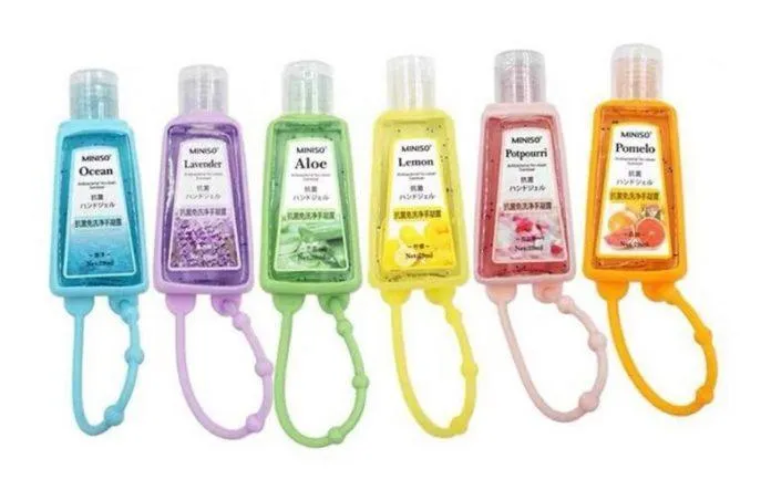 Nước rửa tay Miniso Hand Sanitizer Gel với sự đa dạng các mùi hương thành mát , dễ chịu ( Nguồn: internet)