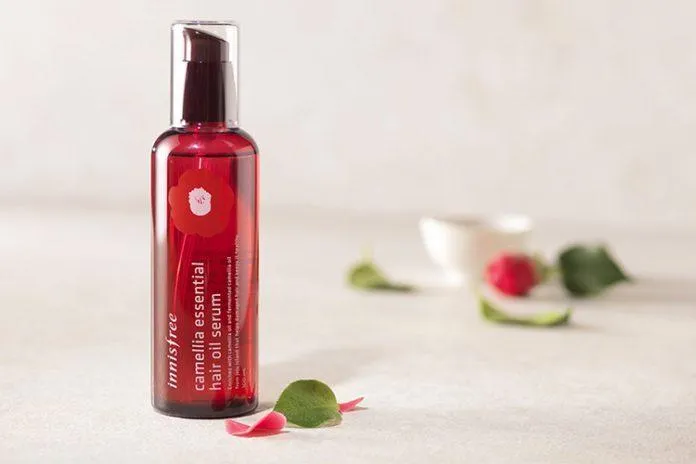 Innisfree Camellia Essential Hair với hương hoa thơm ngát (Nguồn: Internet)