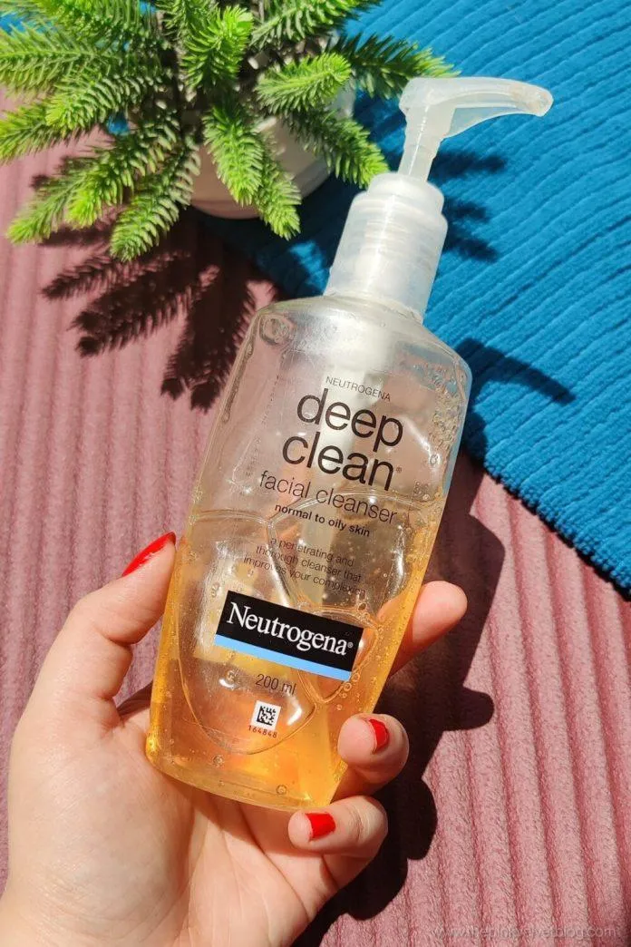 Sữa rửa mặt Neutrogena Deep Clean Facial Cleanser (Nguồn: Internet)