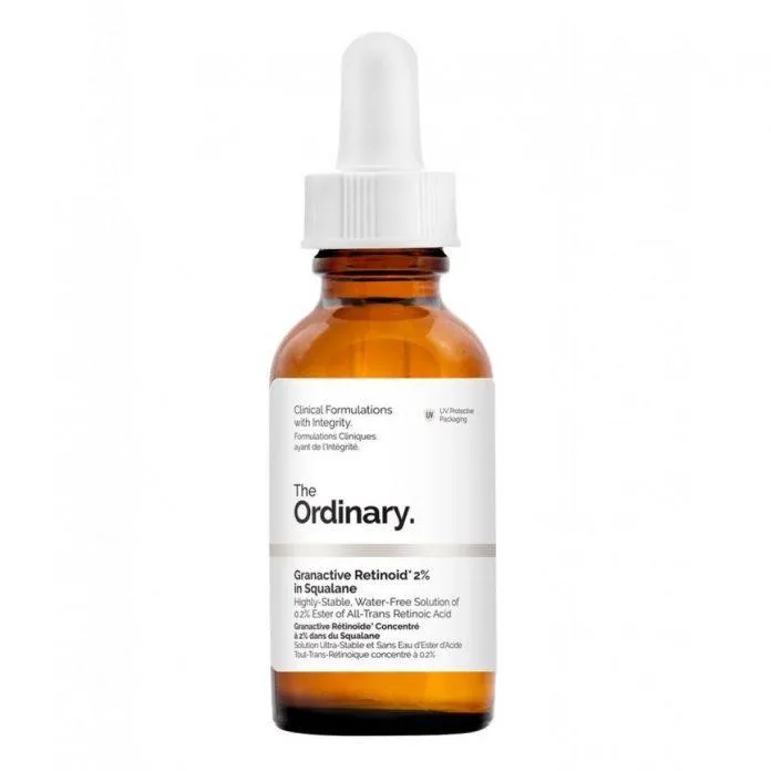 The Ordinary Granactive Retinoid 2% in Squalance đẩy lùi sự xuất hiện của các nếp nhăn, làm sáng các đốm đen. (Nguồn: Internet)